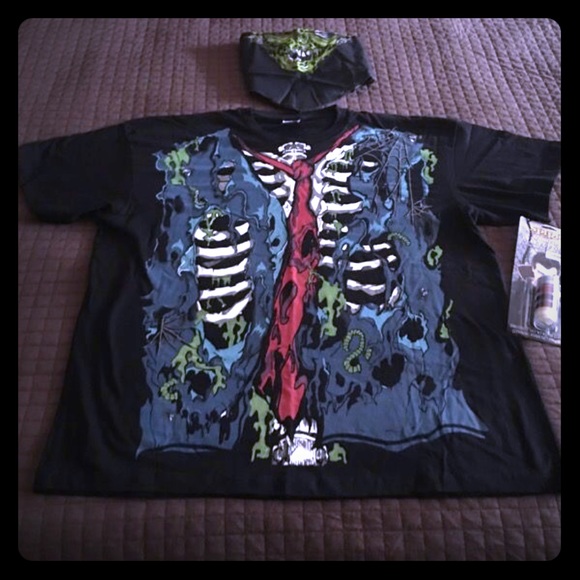 Other - Character tee w bandana